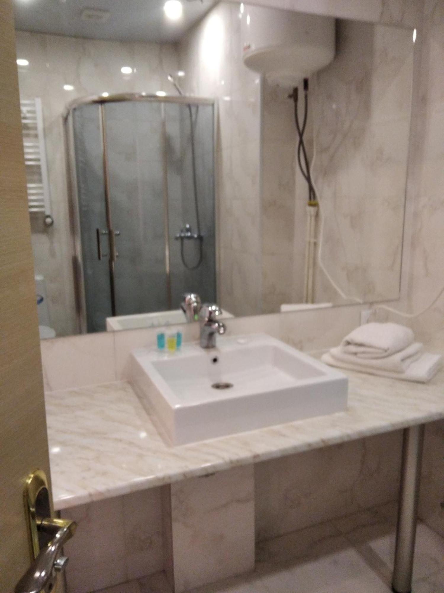 Aia Kazbegi Hotel Bagian luar foto